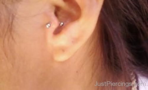 Nice And Simple Tragus Ear Piercing-JP1192