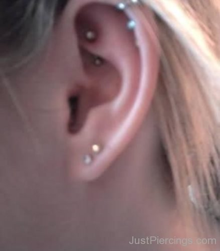 Stylish Lobe and Ear Piercing-JP139