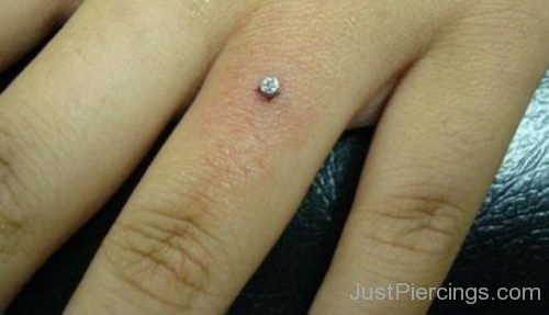 Dermal Piercing On  Fingers-JP1047