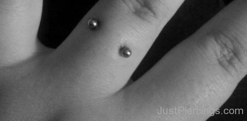 Finger Piercing  With Silver Barbell-JP1062