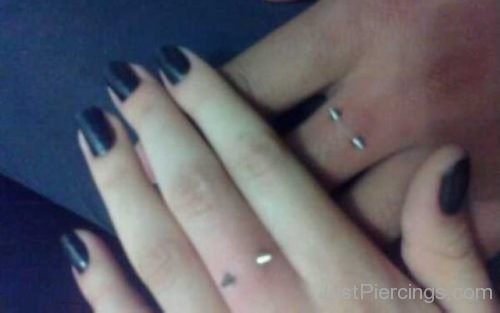 Fingers Piercing With Cone Barbell 1-JP1152