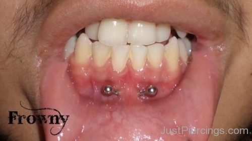 Frowny Curved Barbell Piercing-JP1028