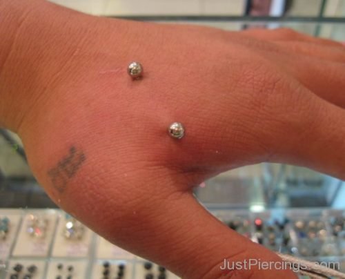 Hand Piercing With Curved Barbell-JP1086